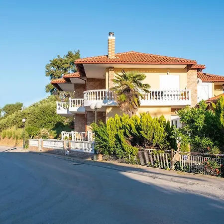 Family House Nikos Lejlighed *