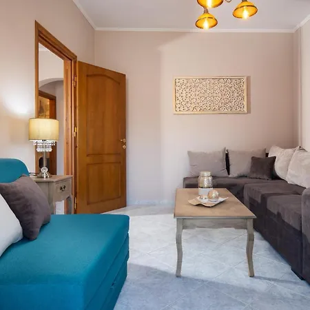 Apartment Family House Nikos *