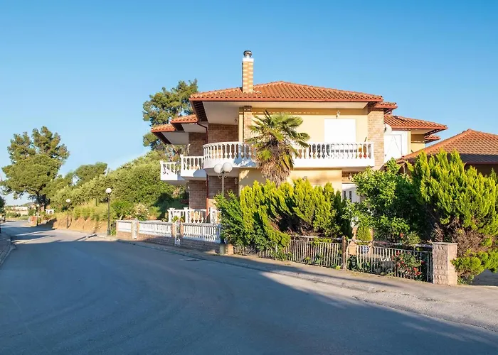 Family House Nikos Apartamento *